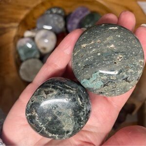 Set of ocean Jasper Palm stones Green and Gray